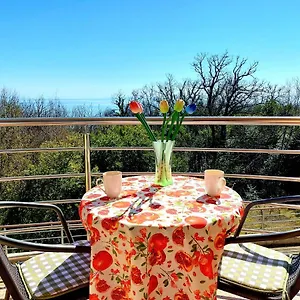 Starry Night - Smart Tv, Extra Big Bed, Big Bathtub, Private Parking, Sea View, Wifi, 2bedrooms Volosko