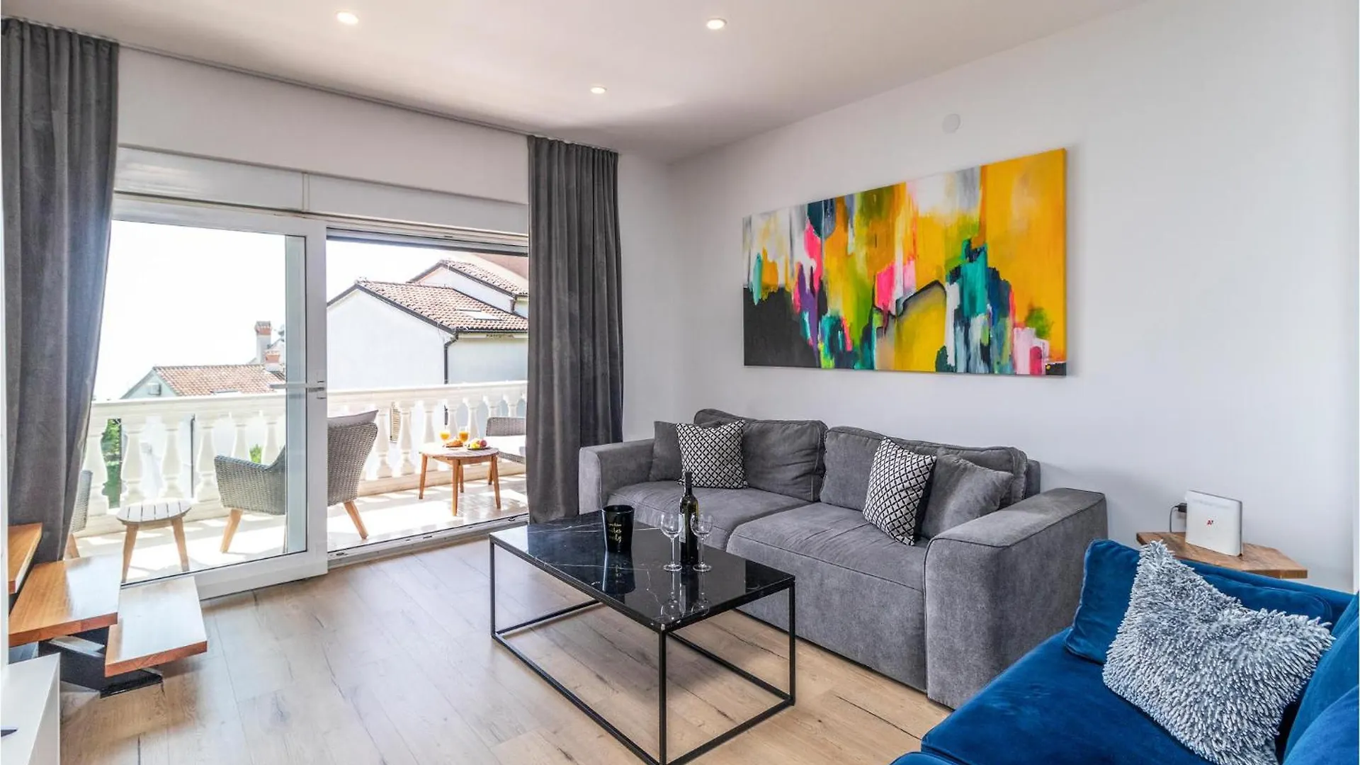 Beautiful Apartment In Pobri With Kitchen 볼로스코